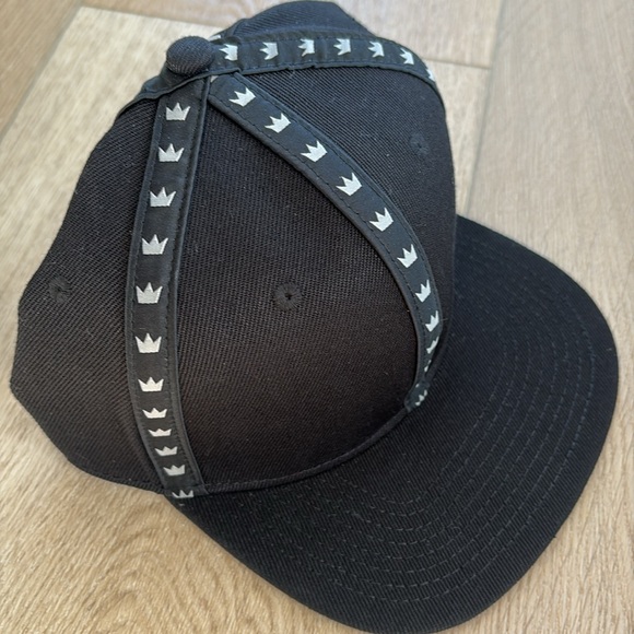NEW King Baby cap with adjustable back. One size fits all. Black. - Picture 2 of 5